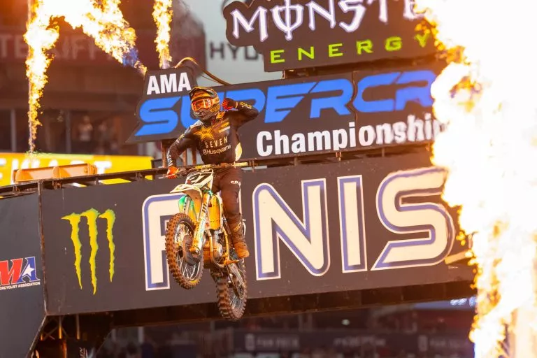 Resumen de la ronda #5 de Supercross | Tampa | 8 de febrero de 2025