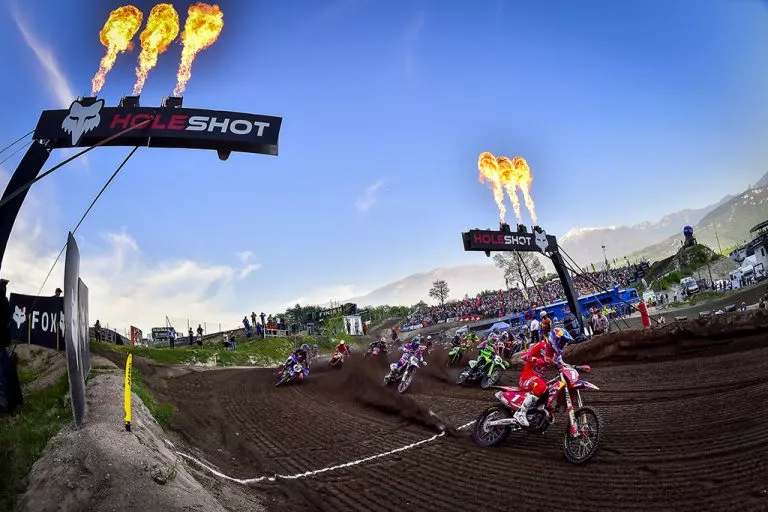 ¡LAS MONTAÑAS TE ESPERAN ESTE FIN DE SEMANA EN EL MONSTER ENERGY MXGP DE TRENTINO!