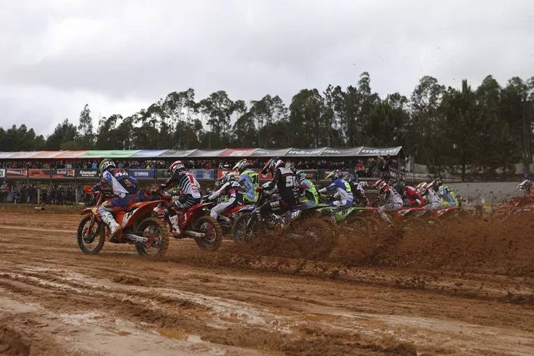 Horarios y lista de inscritos para el MXGP de Portugal 2025