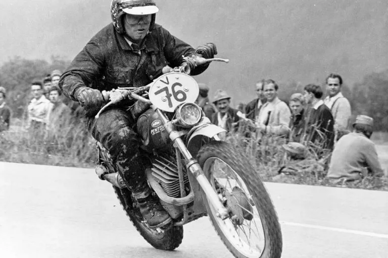 John Penton cumple 100 años